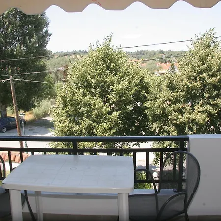 Neilis Apartment *