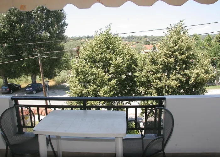 内里斯公寓 公寓 *